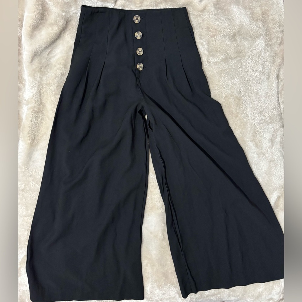Zara Elegant Black Wide-Leg Gaucho Pants